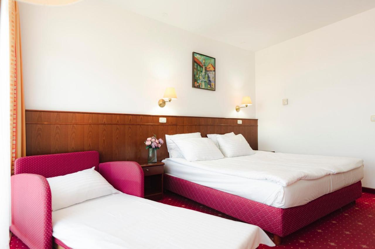 קטז אוב סבי Hotel Catez - Terme Catez מראה חיצוני תמונה